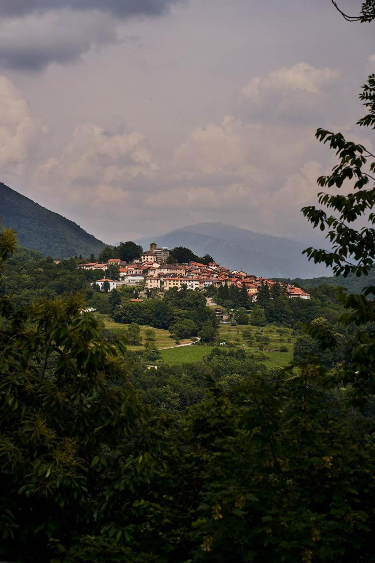 Albergo Casa Santo Stefano Miglieglia Buitenkant foto